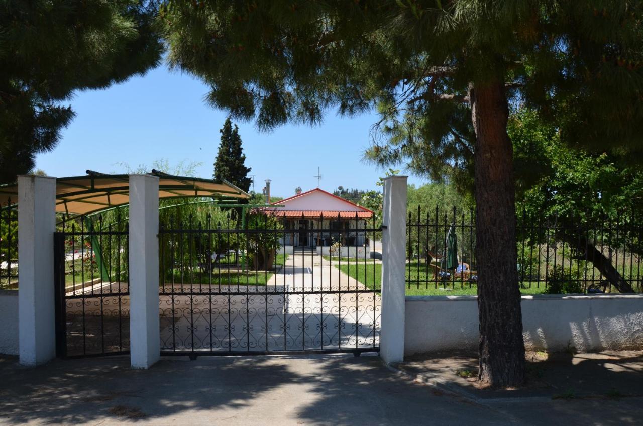 Vila Kalimera Private Pool Nea Poteidaia Exterior foto